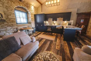 Presidential Cottage - Ultimate Couples' Retreat - Image 3