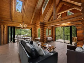 Luxury River Front Log Home,River Access, Hot Tub - Image 3