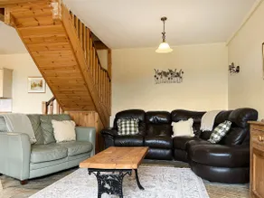 Tawny Barn - Image 2