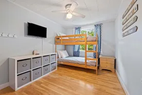 4-BR Lakeside Retreat; 4 Minutes from Okemo - Image 5