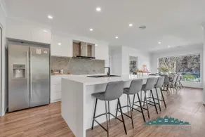 Marina Views - Echuca Holiday Homes - Image 3