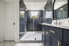 Gorgeous New Build ~Luxury Finishes~ Huge Balcony - Image 2