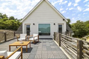 Gorgeous New Build ~Luxury Finishes~ Huge Balcony - Image 3