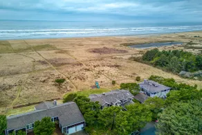 Elk Ridge - Lux Oceanfront Family Retreat Hot Tub - Image 2