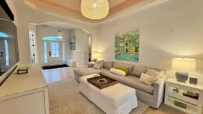 July 19 Open Luxury retreat Heated private pool ho - Image 4