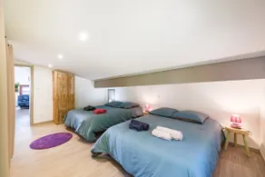 Le Petit Gîte de la Vallée - Vue montagne parking - Image 4
