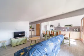 Le Petit Gîte de la Vallée - Vue montagne parking - Image 2