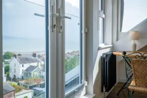 3 Bed in Mumbles oc-hh19 - Image 2