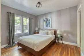 4BR/2BA - Hollywood Getaway - Fireplace - Image 4