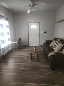 Peaceful 3-Bedroom Retreat Near Pueblo Lake - Image 3