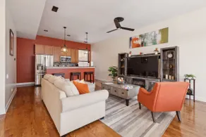 Spacious 4BR Condo Pool Table Near McCormick - Image 4