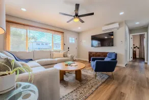 3BR with Yard in San Diego near La Jolla, Sleeps 7 - Image 2