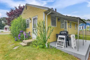 < 2 Mi to Beach: Cozy Cottage w/ Patio on Cape Cod - Image 2