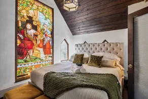 Enchanted Castle - Your Royal Getaway Awaits - Image 2