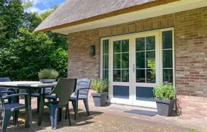 4 bedroom pet friendly home in Paasloo - Image 2