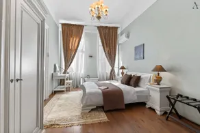 2 Bdr in Old Town Bucharest - Image 3