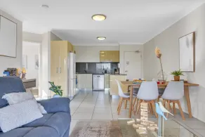 Bright 2-Bed with Private Balcony & Serene View - Image 4