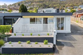 Rose Bay Riverfront - Dreamy Luxury by the Water - Image 5