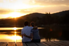 Romantic Cottage with Epic Lake Views - Image 3