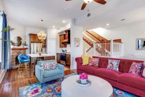 Stunning Renovation by Forsyth Park 4 Bedroom Apt B - Image 5