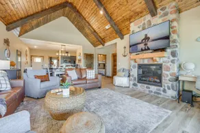 Branson Log Cabin Near Silver Dollar City & Lake! - Image 3