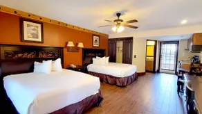Deluxe Suite with Kitchenette and Balcony, Steps to Rodeo and Pool! 253 - Image 2
