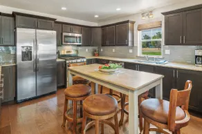 Darling Dover Sleeps 8 - Marina, beach, trails - Image 2