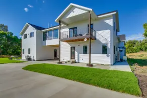 Preston Summer Getaway: ‘Sugar Creek Apartment’ - Image 3
