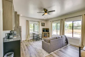 Preston Summer Getaway: ‘Sugar Creek Apartment’ - Image 4