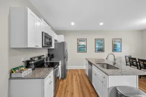 The Pine Villa at Ducks Landing - Image 2
