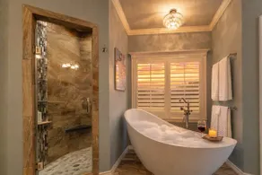 Luxury 7BR Lakefront Oasis | Pool, Hot Tub & Views - Image 4