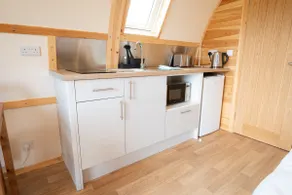 Standard-Optional Hot Tub-Cabin-Bathroom - Image 4