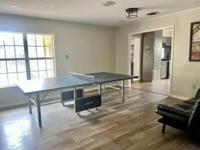 4 Bedroom Home 2 Miles to Campus - Image 5