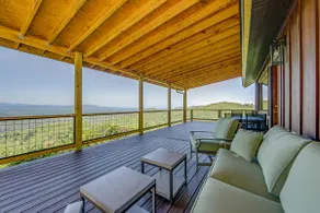 Dreamy Penrose Cabin w/ Panoramic Mountain Views - Image 2