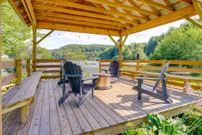 Spacious Wilmington Cabin: Walk to Lake - Image 3