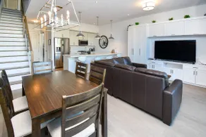 3 Bed Waterfront Townhouse +Dock - Image 5