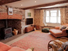 The Hidden Townhouse in Hay - Image 3