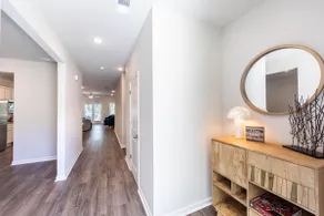 Crane Lane Luxe Retreat • Modern 3BR Townhome - Image 5