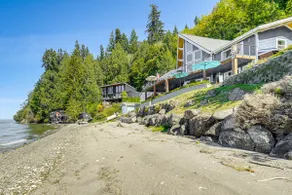 Bayfront Home w/ Private Beach in Poulsbo! - Image 2