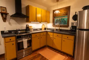 Modern Cowboy Cabin w/ Scenic Country Views - Image 5