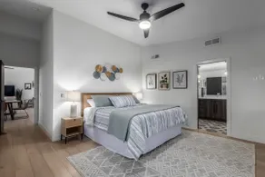 3BR Retreat with Heated Pool, BBQ & Mountain Views - Image 3