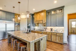 Elegant 'sunset Meadow Ranch' in Texas w/ Hot Tub - Image 5