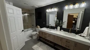 Lakeview, Pool Table, Marina Short Walk, Sleeps 16 - Image 3