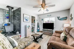 Updated Home 2 Mi to Beach in Crescent City! - Image 4