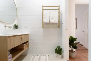 Stylish Coastal Escape with Comfort and Charm - Image 5