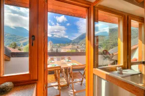 Sunny Penthouse with Mountain View - Happy Rentals - Image 2