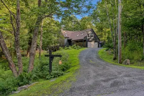 Fox Crossing House with Large Deck & Fire Pit - Image 2