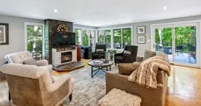 New-Renovated, Large Private Deck - Fox Crossing - Image 2