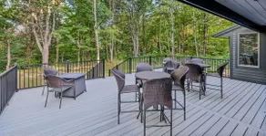 New-Renovated, Large Private Deck - Fox Crossing - Image 5