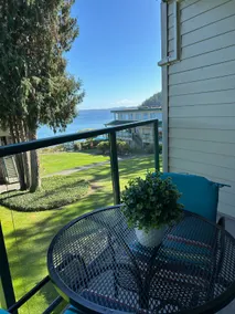 Island Sea Dream, Vancouver Island Beach Getaway - Image 3